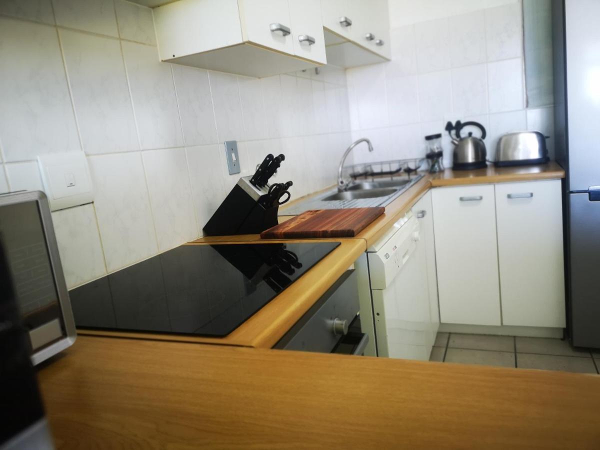 Cape Town Family Beachfront Apartment Leisure Bay Cidade Do Cabo Exterior foto