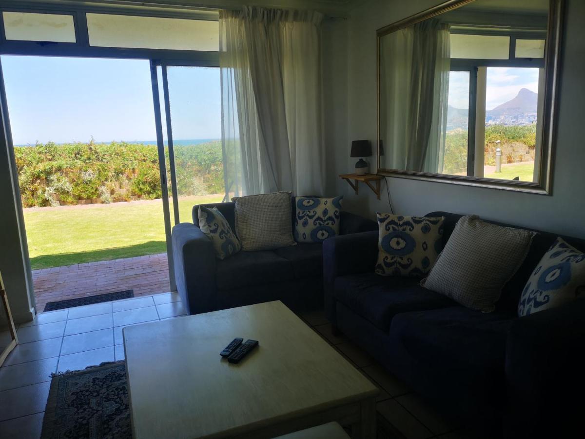 Cape Town Family Beachfront Apartment Leisure Bay Cidade Do Cabo Exterior foto