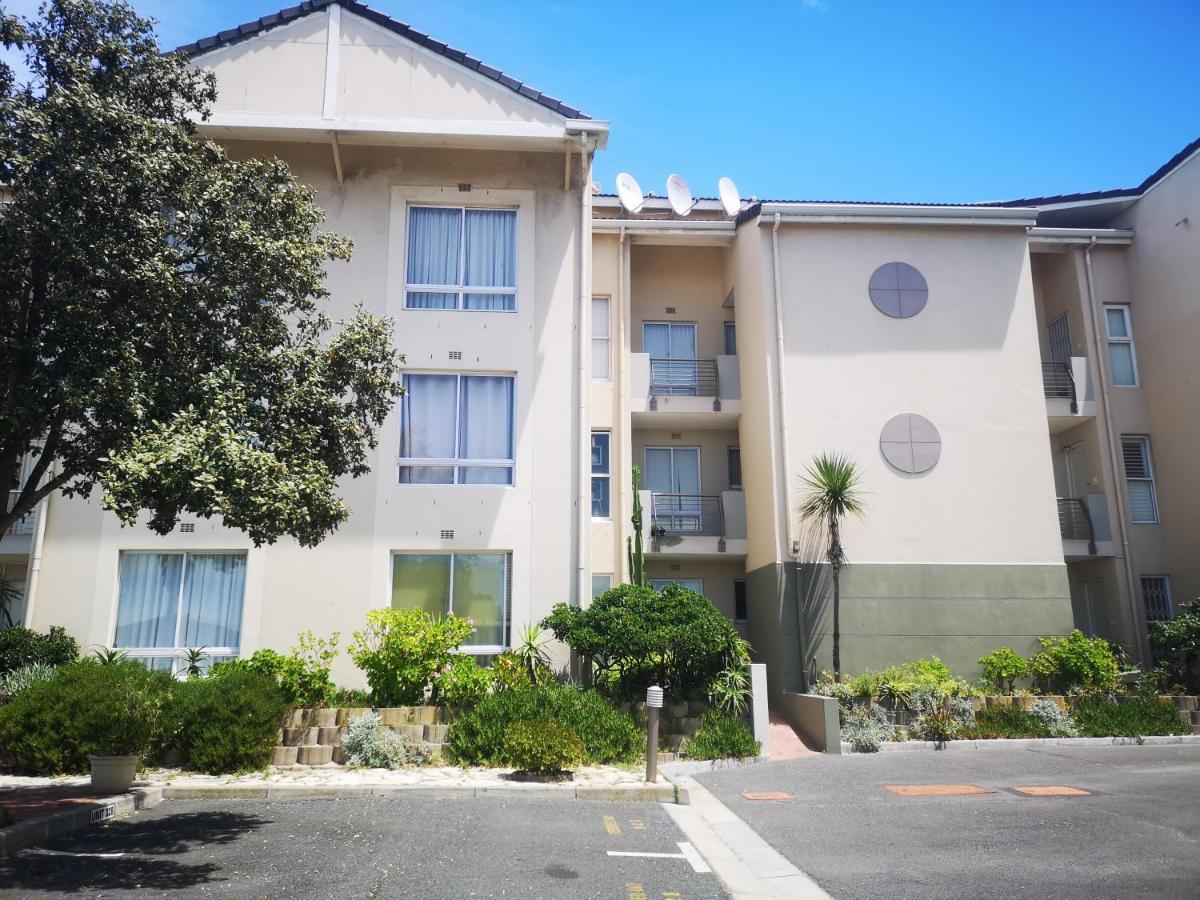 Cape Town Family Beachfront Apartment Leisure Bay Cidade Do Cabo Exterior foto