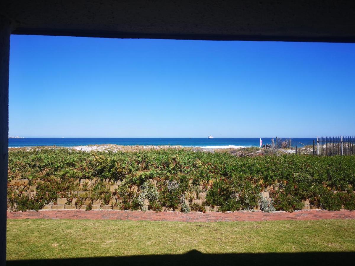 Cape Town Family Beachfront Apartment Leisure Bay Cidade Do Cabo Exterior foto
