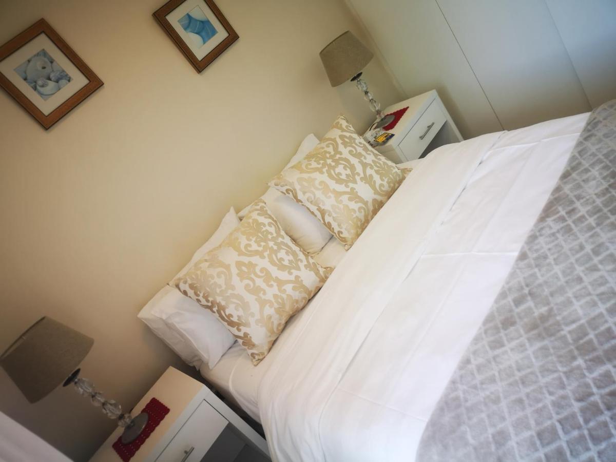 Cape Town Family Beachfront Apartment Leisure Bay Cidade Do Cabo Exterior foto