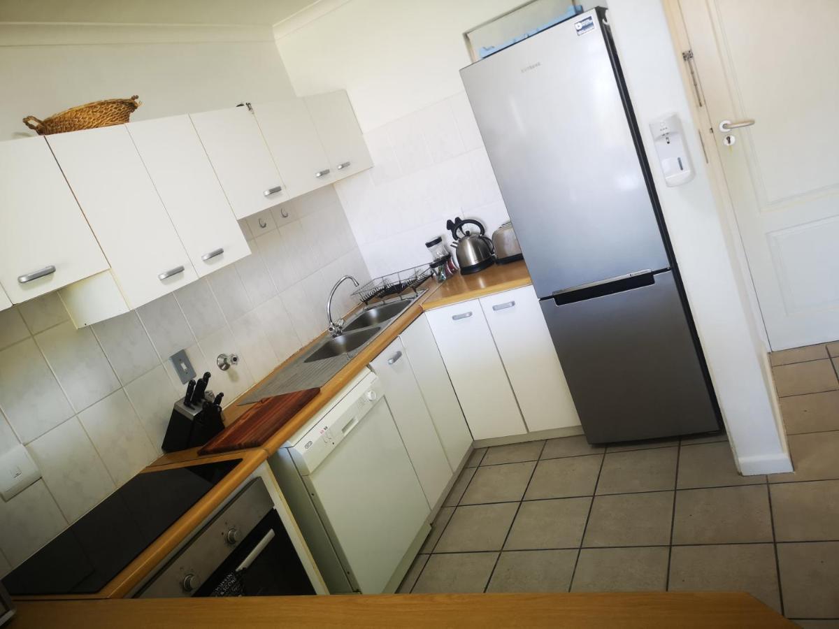 Cape Town Family Beachfront Apartment Leisure Bay Cidade Do Cabo Exterior foto