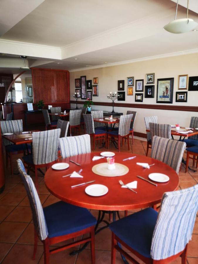 Cape Town Family Beachfront Apartment Leisure Bay Cidade Do Cabo Exterior foto