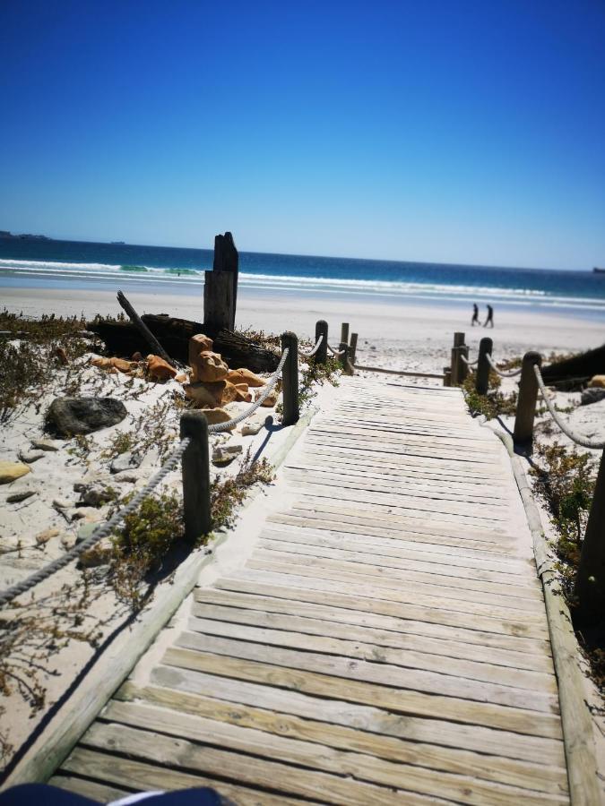 Cape Town Family Beachfront Apartment Leisure Bay Cidade Do Cabo Exterior foto